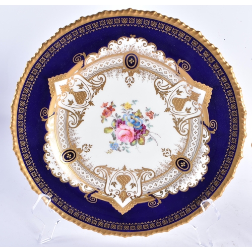 150 - A PAIR OF ROYAL CROWN DERBY FLORAL CABINET PLATES. 22.5 cm wide.