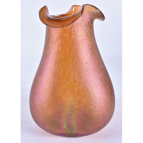 162 - A LOETZ GLASS VASE. 16 cm high.