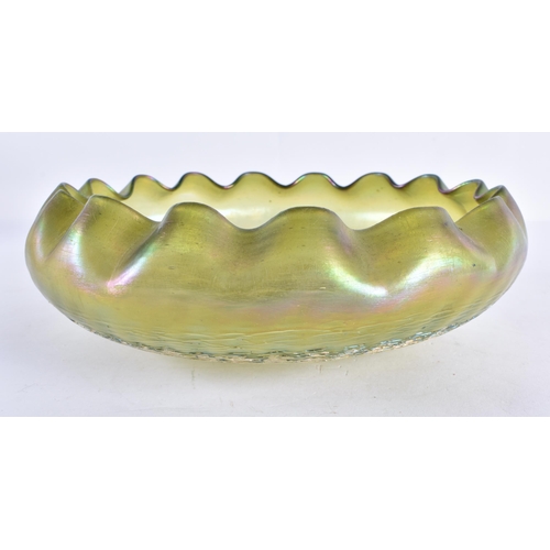 202 - AN ART NOUVEAU AUSTRIAN GREEN GLASS BOWL possibly Loetz. 24 cm wide.