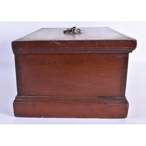 225 - A VICTORIAN BOX with fitted interior. 32 cm x 20 cm.