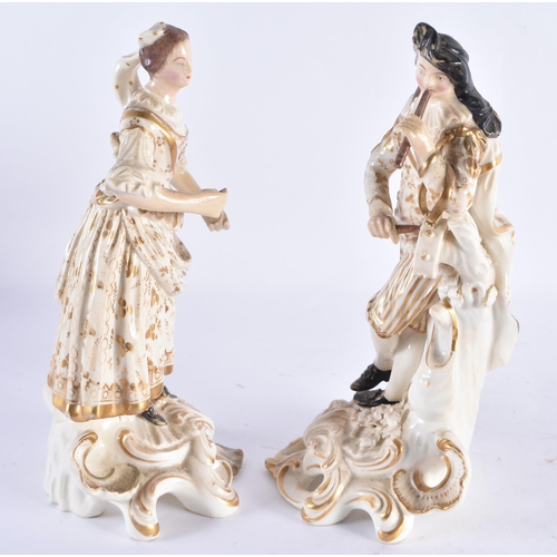 236 - A PAIR OF 19TH CENTURY DERBY FIGURES OF MUSICIANS. 20 cm high.