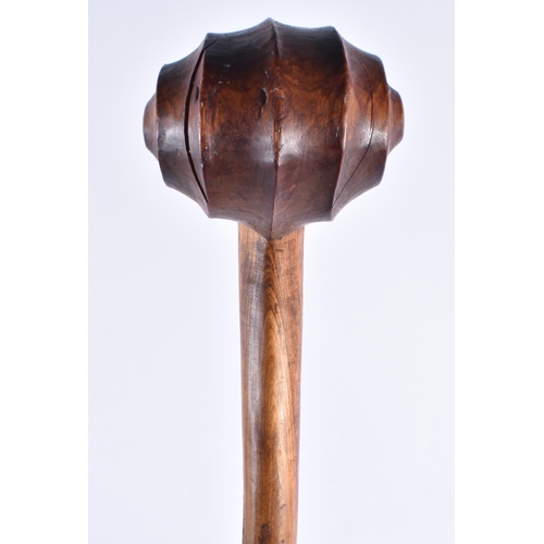 255 - AN UNUSUAL 19TH CENTURY TRIBAL CARVED WOOD THROWING CLUB possibly Chinese Huanghuali wood. 65 cm lon... 