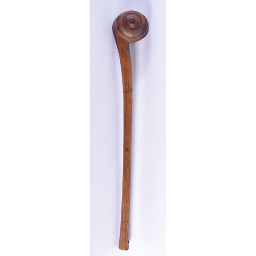 255 - AN UNUSUAL 19TH CENTURY TRIBAL CARVED WOOD THROWING CLUB possibly Chinese Huanghuali wood. 65 cm lon... 