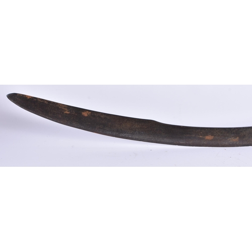 390 - AN 18TH/19TH CENTURY INDO PERSIAN MUGHAL TALWAR SWORD with unusually formed iron handle, the blade w... 