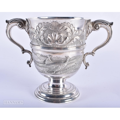 40D - A RARE 18TH CENTURY IRISH TWIN HANDLED LOVING CUP by W Townsend. Dublin 1750. 445g. 13 cm x 18 cm.