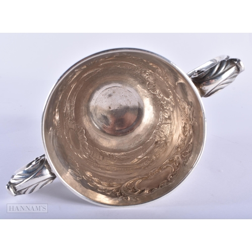 40D - A RARE 18TH CENTURY IRISH TWIN HANDLED LOVING CUP by W Townsend. Dublin 1750. 445g. 13 cm x 18 cm.