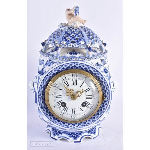 423 - A RARE DANISH ROYAL COPENHAGEN PORCELAIN CLOCK. 27 cm x 15 cm.