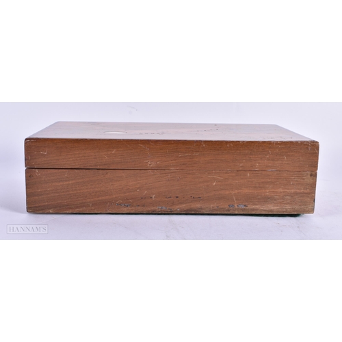 424 - AN LAC BERESFORD AND HICKS OLYMPIC PARQUETRY INLAID WOOD CIGAR BOX. 21 cm x 15 cm.