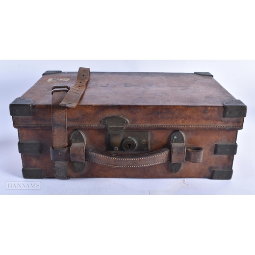 429 - AN ANTIQUE LEATHER CARTRIDGE CASE. 40 cm x 26 cm x 15 cm.