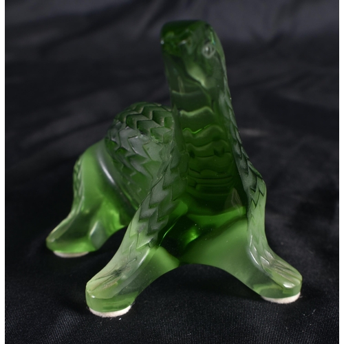 530 - A GREEN LALIQUE GLASS LIZARD. 14 cm wide.