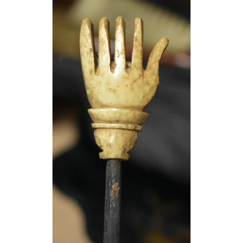 627 - A GEORGE III BACK SCRATCHER together with lacquer ware and trench art etc. (qty)