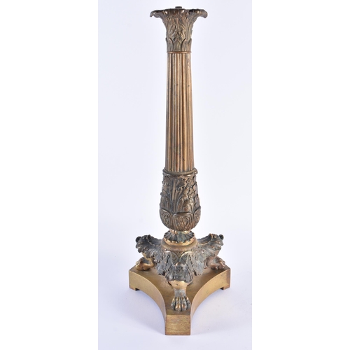 63 - A LARGE EARLY 19TH CENTURY GILT BRONZE COUNTRY HOUSELAMP formed with bold paw feet and acanthus. 42 ... 