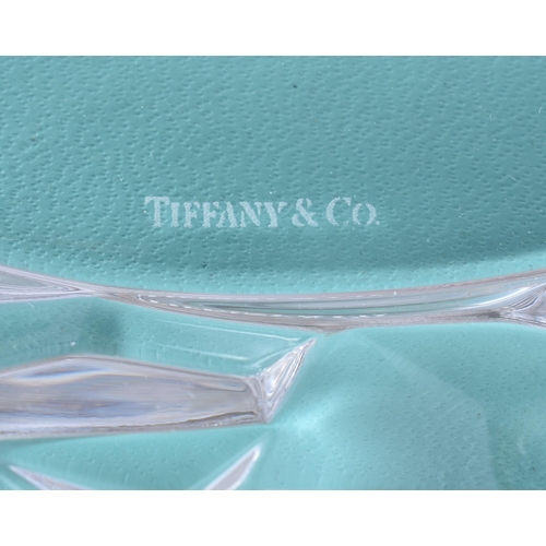 634 - A TIFFANY & CO GLASS DISH. 24 cm wide.