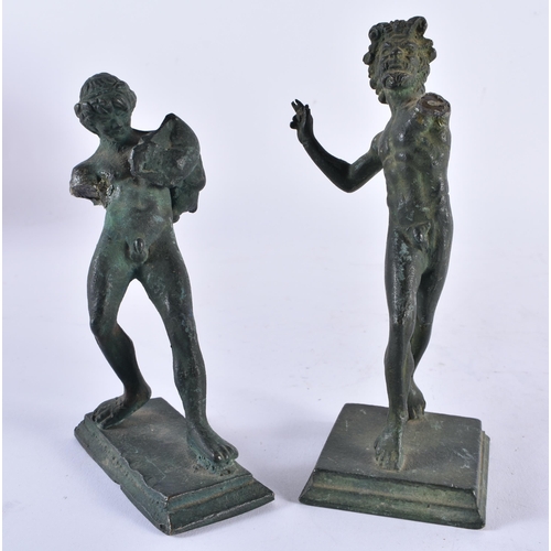 639 - A PAIR OF 19TH CENTURY EUROPEAN GRAND TOUR BRONZES. 15 cm high.