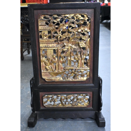 692 - A LARGE 19TH CENTURY CHINESE CARVED WOOD SCHOLARS SCREEN ON STAND Qing. 82 cm x 42 cm.