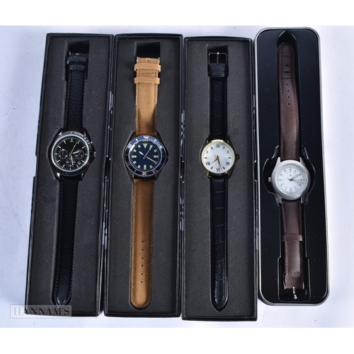 752 - ASSORTED JEWELLERY AND WATCHES. (qty)