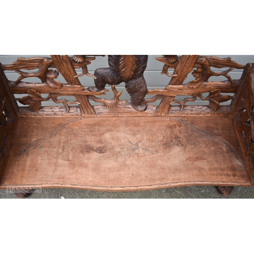 756 - A FINE 19TH CENTURY BAVARIAN CARVED LINDEN WOOD BLACK FOREST BEAR BENCH beautifully carved with bear... 