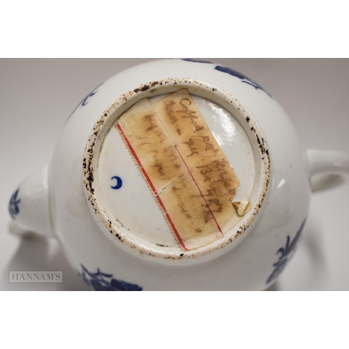 826 - 18th century Worcester tea service printed in blue with three flowers; teapot and cover, slop bowl, ... 