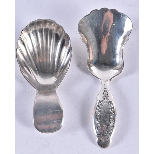 1659 - TWO ANTIQUE SILVER CADDY SPOONS. London 1790. 23 grams. 9 cm x 3.5 cm. (2 )