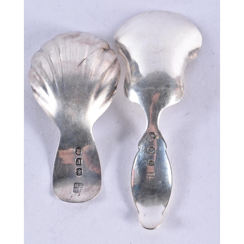 1659 - TWO ANTIQUE SILVER CADDY SPOONS. London 1790. 23 grams. 9 cm x 3.5 cm. (2 )