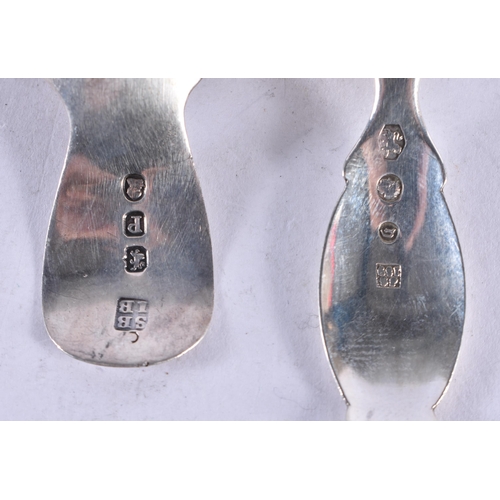 1659 - TWO ANTIQUE SILVER CADDY SPOONS. London 1790. 23 grams. 9 cm x 3.5 cm. (2 )