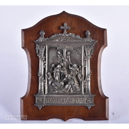 1786 - A CONTINENTAL SILVER RELIGIOUS PLAQUE. 298 grams overall. 20 cm x 15.5 cm.