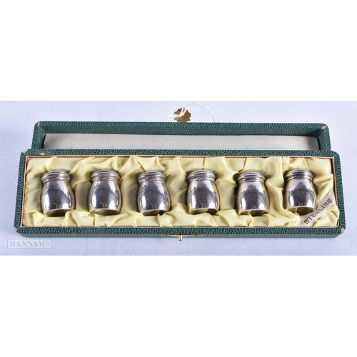 1789 - A CASED SET OF SILVER CONDIMENTS. 29 grams. 3 cm x 3.25 cm. (6)