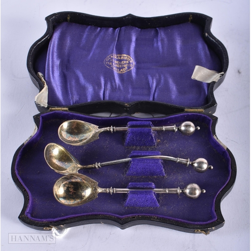 1793 - A CASED SET OF ANTIQUE SPOONS. 39 grams. 12 cm x 2.25 cm. (3)