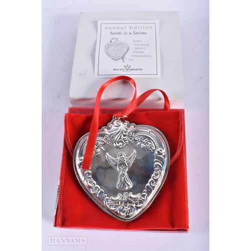 1799 - A SILVER CHRISTMAS TREE DECORATION. 27.9 grams. 9 cm x 8 cm.