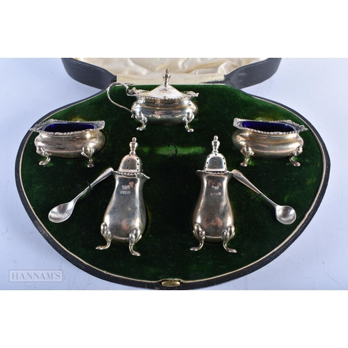 1807 - AN ANTIQUE SILVER CRUET SET. 175 grams. (7)