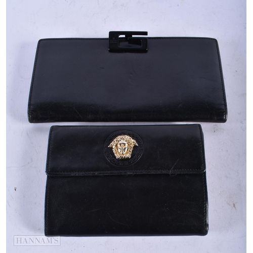 1952 - TWO DESIGNER LEATHER PURSES. Largest 18 cm wide. (2)