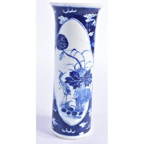 2074 - A 19TH CENTURY CHINESE BLUE AND WHITE PORCELAIN VASE bearing Kangxi marks to base. 21 cm high.