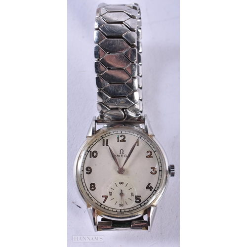 2895 - Mens Vintage Omega Military Style Watch Movement - Hand-Wind WORKING - Running Case Diameter (Inc Cr... 