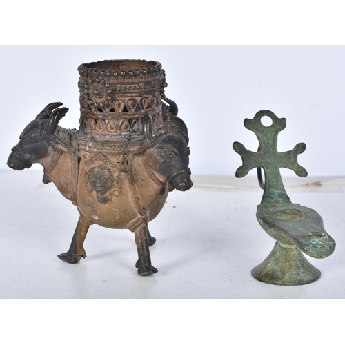 3095 - An early Central Asian bronze burner together with a small bronze oil lamp 11cm (2)