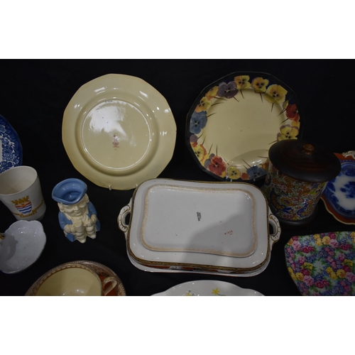 3236 - A Doultons Kudos serving dish together with Royal Doulton plates and other ceramic items etc (Qty)