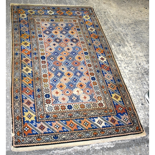 3258 - A small Oriental rug 145 x 85 cm