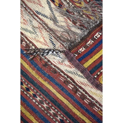 3259 - A vintage flat weave Kilim runner rug 303 x 76cm