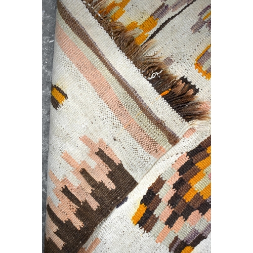 3260 - A pair of flat weave Kilim runners 190 x 77cm (2)