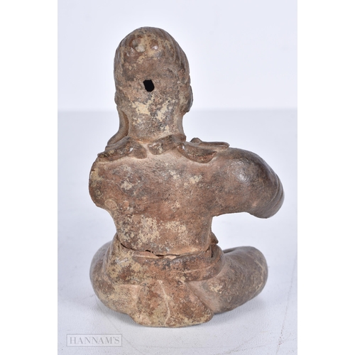 3646 - An early South American stoneware figural votive 10cm