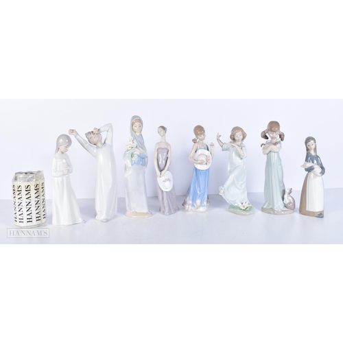 3649 - A collection of Lladro figurines 24cm (8).