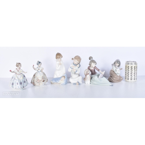 3651 - A collection of Lladro figurines 23 cm (6).