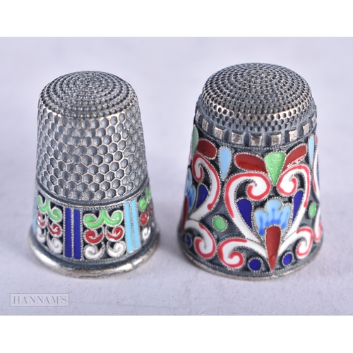 3917 - Two Continental Silver and Enamel Thimbles. Stamped 84. 2.3cm x 1.9cm, total weight 19.2g (2)