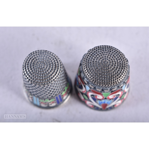 3917 - Two Continental Silver and Enamel Thimbles. Stamped 84. 2.3cm x 1.9cm, total weight 19.2g (2)