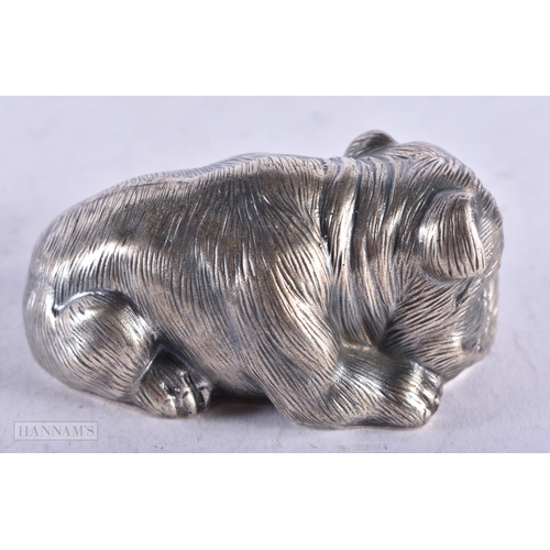 3929 - A Continental Silver Model of a Bulldog. Stamped 84. 6.5cm x 3.5cm x 3.1cm, weight 59.2g