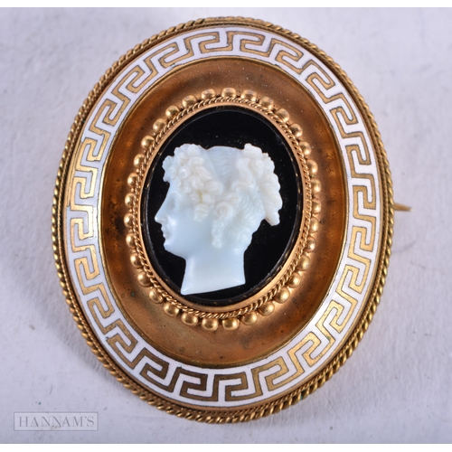 3931 - A Hardstone and Enamel Cameo Brooch. 4.1cm x 3.4cm, weight 13.6g