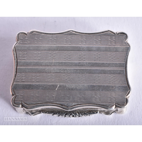 3999 - A Silver Vinaigrette by Nathaniel Mills Hallmarked Birmingham 1929. 3.8cm x 2.8cm x 0.9cm, weight 20... 