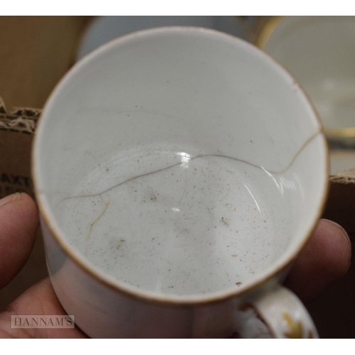 264 - A LARGE COLLECTION OF 18TH/19TH CENTURY ENGLISH PORCELAIN COFFEE CANS. (qty)