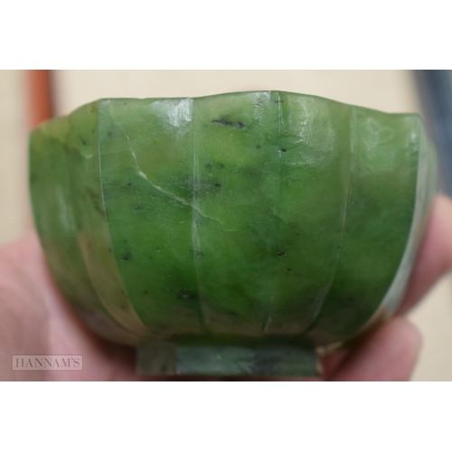 2873 - An 18th Century Chinese Spinach Jade Bowl Qianlong mark and period. 7.5 cm diameter, 5cm high, weigh... 