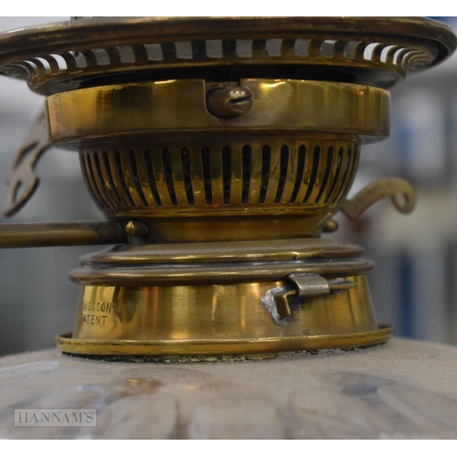 611 - A HUGE LATE VICTORIAN/EDWARDIAN COUNTRY HOUSE OIL LAMP formed as a corinthian column. 98 cm high.