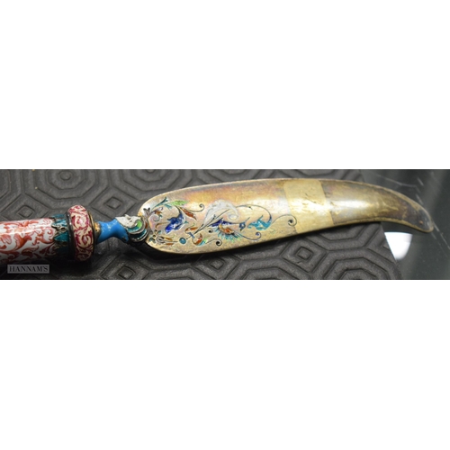 720 - A FINE SET OF 19TH CENTURY AUSTRIAN VIENNA SILVER GILT AND ENAMEL CUTLERY. 20 cm long. (6)